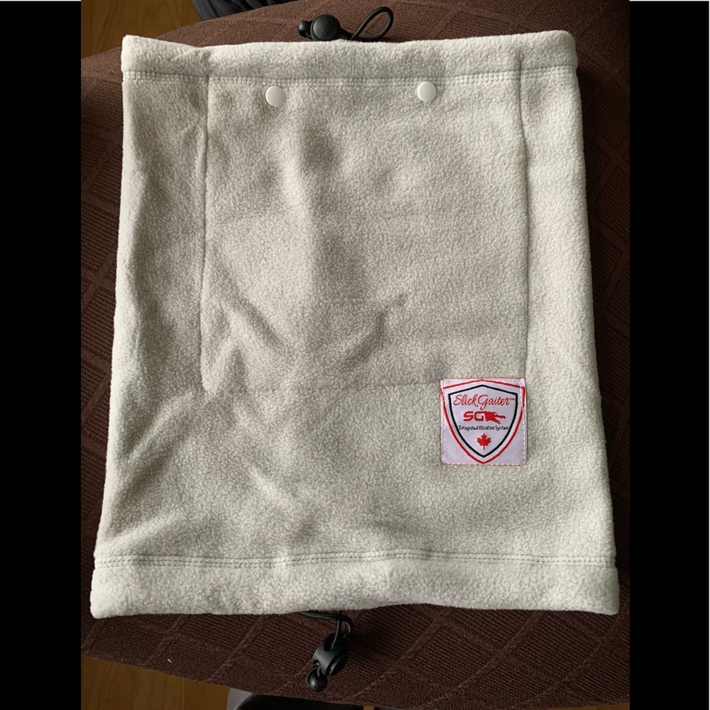 Unisex Fleece Neck Gaiter with 2 reusable/washable fabric air filters.